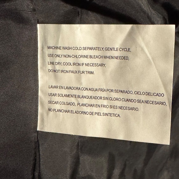 Nautica Ladies' Puffer Jacket, Water and Wind Resistant Black XL New with Tags - Picture 8 of 16